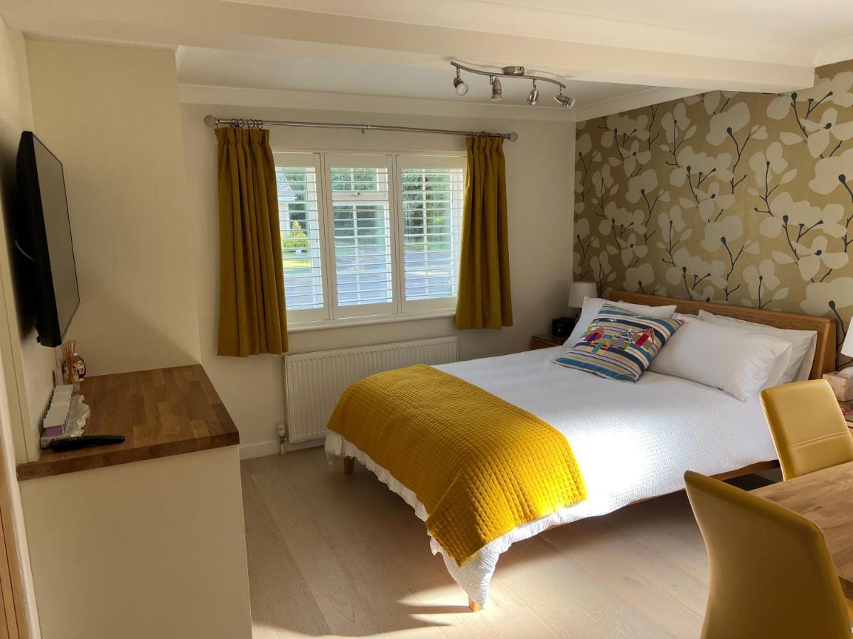No 64 Bed And Breakfast Lymington Eksteriør bilde